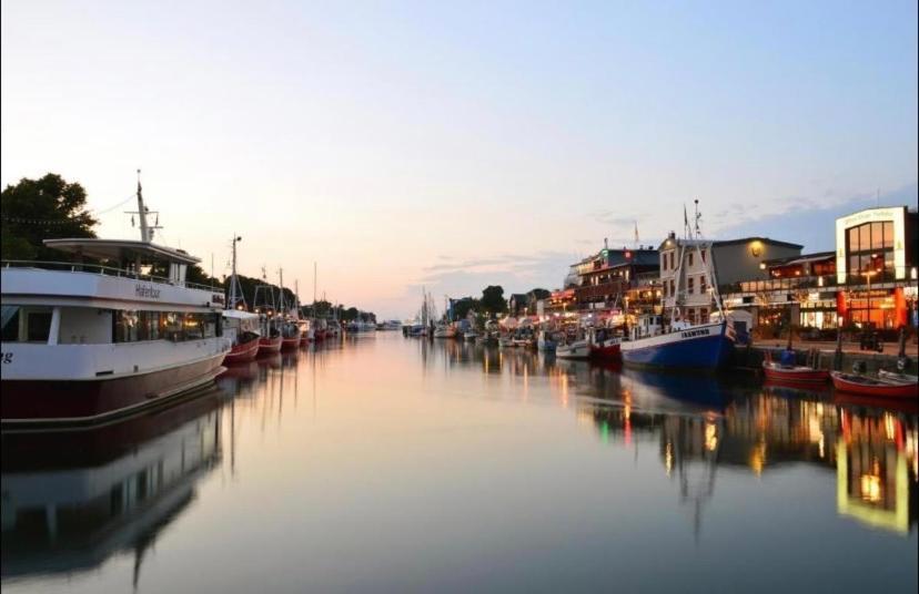 Birnbom Warnemuende Apartment รอสต็อค ภายนอก รูปภาพ