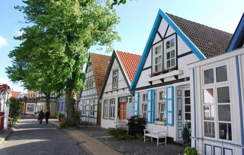 Birnbom Warnemuende Apartment รอสต็อค ภายนอก รูปภาพ